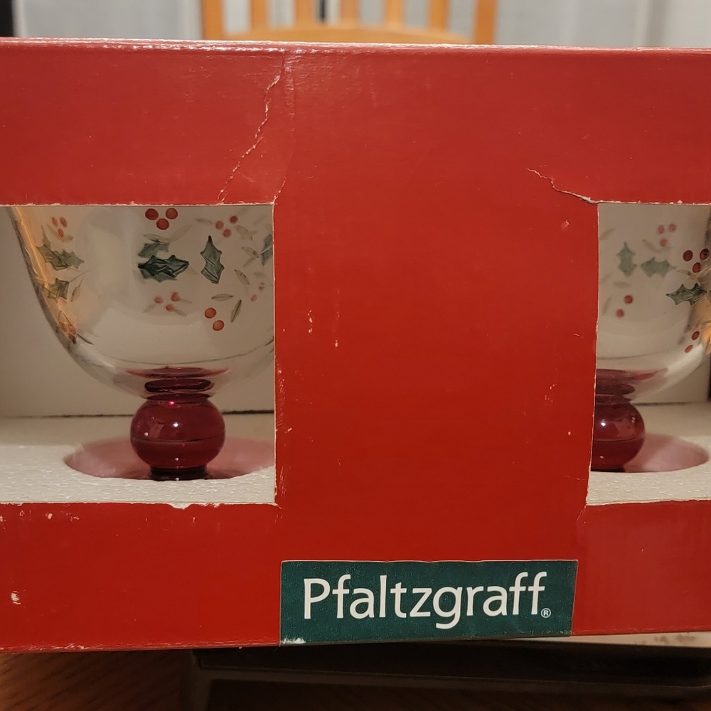 Pfaltzgraff Winterberry Pedestal Dessert Bowl Set of 4 Etched and Handpainted
